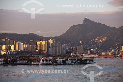  Assunto: Vista da Ilha das Enxadas a partir da Ponte Rio-Niterói / Local: Rio de Janeiro (RJ) - Brasil  / Data: 10/2011 