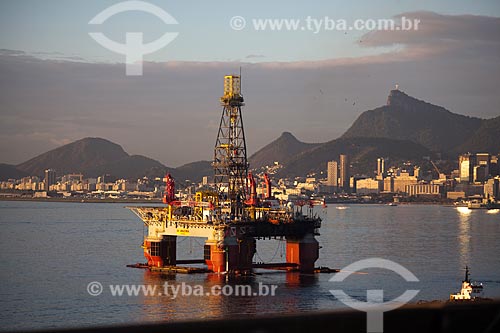  Assunto: Vista de Plataforma de petróleo  / Local: Rio de Janeiro (RJ) - Brasil  / Data: 10/2011 