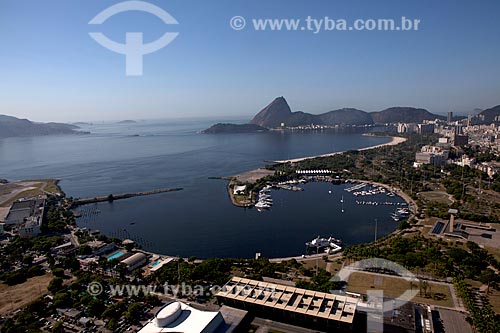  Assunto: Vista aérea da Marina da Glória com Pão de Açúcar ao fundo / Local: Glória - Rio de Janeiro (RJ) - Brasil / Data: 03/2012 