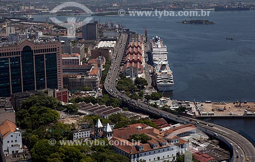  Assunto: Vista aérea do Elevado da Perimetral e do Porto do Rio de Janeiro / Local: Centro - Rio de Janeiro (RJ) - Brasil / Data: 03/2012 