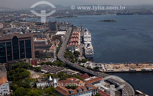  Assunto: Vista aérea do Elevado da Perimetral e do Porto do Rio de Janeiro / Local: Centro - Rio de Janeiro (RJ) - Brasil / Data: 03/2012 