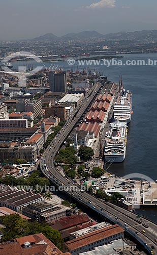  Assunto: Vista aérea do Elevado da Perimetral e do Porto do Rio de Janeiro / Local: Centro - Rio de Janeiro (RJ) - Brasil / Data: 03/2012 