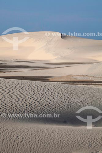  Assunto: Dunas no Parque Nacional da Lagoa do Peixe / Local: Tavares - Rio Grande do Sul (RS) - Brasil / Data: 02/2012 