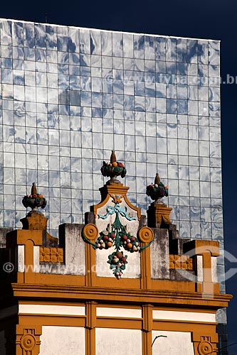  Assunto: Detalhe da fachada do Mercado Público de Pelotas / Local: Pelotas - Rio Grande do Sul (RS) - Brasil / Data: 02/2012 