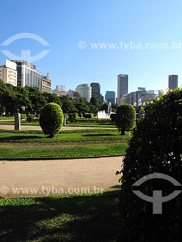  Assunto: Praça Paris com prédios do centro da cidade ao fundo / Local: Glória - Rio de Janeiro (RJ) - Brasil / Data: 05/2012 