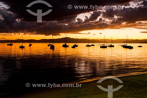  Assunto: Pôr do sol na Praia de Santo Antônio de Lisboa / Local: Florianópolis - Santa Catarina (SC) - Brasil / Data: 29/04/2012 