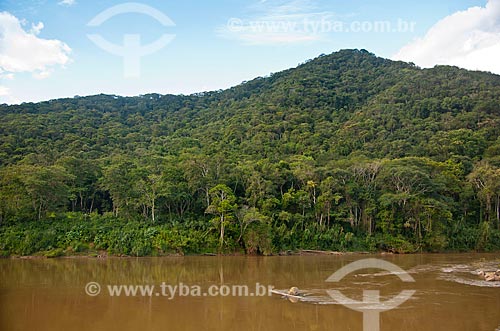  Assunto: Rio Ribeira de Iguape na região de Eldorado / Local: Eldorado - São Paulo (SP) - Brasil / Data: 02/2012 