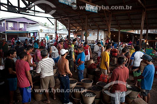  Assunto: Movimento no Mercado de Santana (Beirada de Santana) / Local: Santana - Amapá (AP) - Brasil / Data: 04/2012 