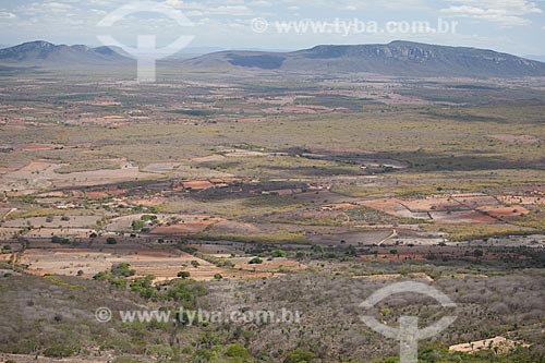  Assunto: Vista aérea de pequenas propriedades rurais no sertão da Bahia / Local: Monte Santo - Bahia (BA) - Brasil / Data: 06/2012 