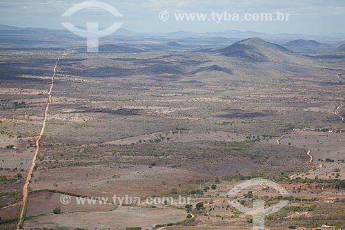  Assunto: Vista aérea de pequenas propriedades rurais no sertão da Bahia / Local: Monte Santo - Bahia (BA) - Brasil / Data: 06/2012 