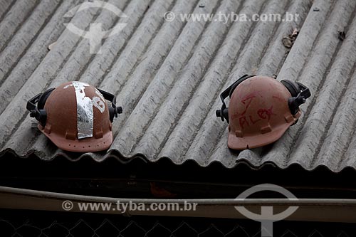  Assunto: Capacetes de operários da reforma do Estádio Jornalista Mário Filho - também conhecido como Maracanã / Local: Maracanã - Rio de Janeiro (RJ) - Brasil / Data: 10/2012 