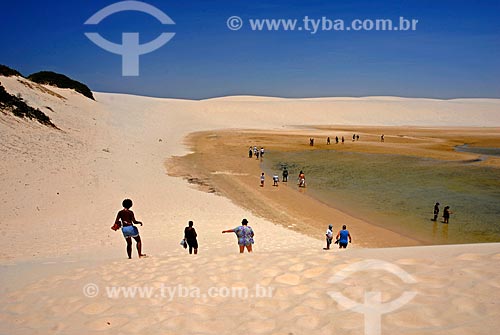  Assunto: Lagoa Esmeralda no Parque Nacional dos Lençóis Maranhenses / Local: Barreirinhas - Maranhão (MA) - Brasil / Data: 09/2010 