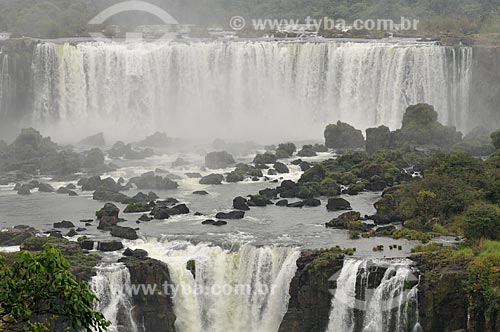  Assunto: Cataratas do Iguaçu no Parque Nacional do Iguaçu / Local: Foz do Iguaçu - Paraná (PR) - Brasil / Data: 07/2012 