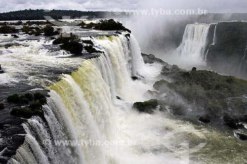  Assunto: Cataratas do Iguaçu no Parque Nacional do Iguaçu / Local: Foz do Iguaçu - Paraná (PR) - Brasil / Data: 07/2012 