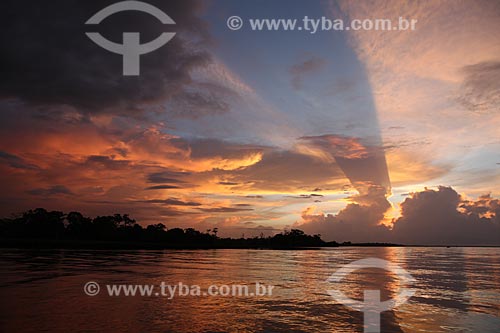  Assunto: Amanhecer no Rio Araguari / Local: Amapá (AP) - Brasil / Data: 05/2012 