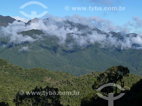  Assunto: Montanhas vistas a partir da estrada para o Planalto do Parque Nacional de Itatiaia / Local: Itatiaia - Rio de Janeiro (RJ) - Brasil / Data: 05/2012 