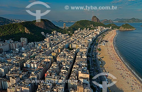  Assunto: Vista aérea da Avenida Atlântica com o Pão de Açúcar ao fundo / Local: Copacabana - Rio de Janeiro (RJ) - Brasil / Data: 12/2012 