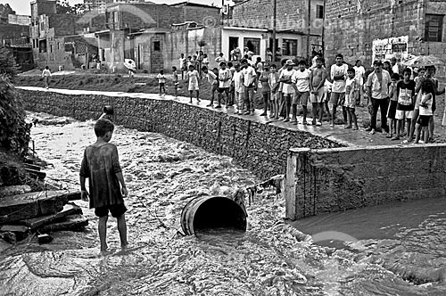  Assunto: Enchente na comunidade de Heliópolis / Local: São Paulo (SP) - Brasil / Data: 1992 