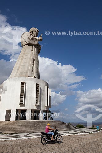  Assunto: Memorial Frei Damião (2004) - também conhecido como Santuário de Frei Damião / Local: Guarabira - Paraíba (PB) - Brasil / Data: 02/2013 