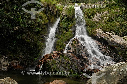  Assunto: Segunda queda da Cachoeira do Ouro no Rio do Ouro - complexo da Serra da Canastra / Local: Delfinópolis - Minas Gerais (MG) - Brasil / Data: 03/2013 