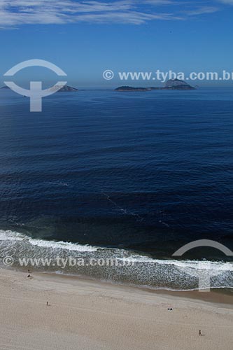  Assunto: Praia do Leblon com o Arquipélago das Cagarras ao fundo / Local: Leblon - Rio de Janeiro (RJ) - Brasil / Data: 05/2013 