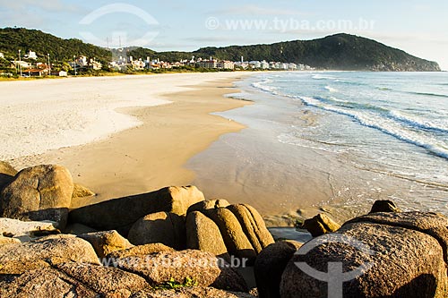  Assunto: Praia Brava ao amanhecer / Local: Florianópolis - Santa Catarina (SC) - Brasil / Data: 07/2013 