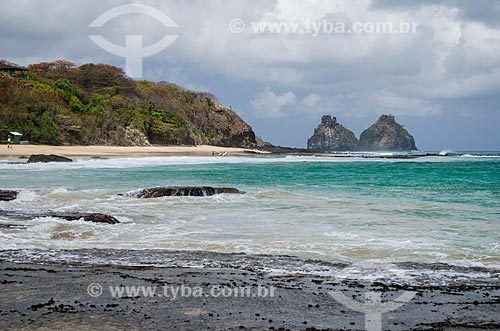  Assunto: Praia com Morro Dois Irmãos ao fundo / Local: Arquipélago de Fernando de Noronha - Pernambuco (PE) - Brasil / Data: 10/2013 