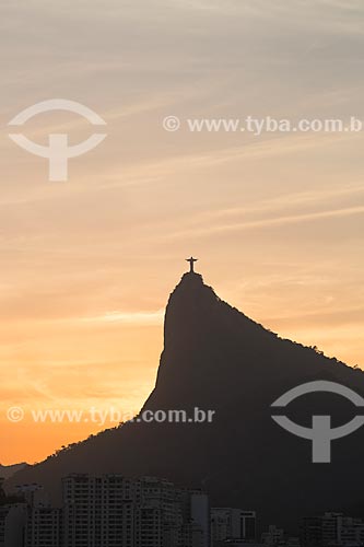  Assunto: Vista do pôr do sol no Cristo Redentor (1931) / Local: Rio de Janeiro (RJ) - Brasil / Data: 11/2013 