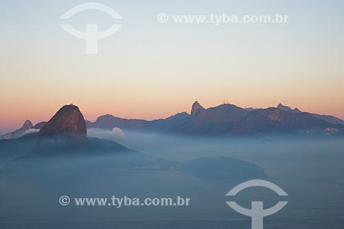  Vista do Pão de Açúcar à partir do Morro do Pico   - Niterói - Rio de Janeiro - Brasil