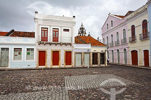  Assunto: Casarios no Pátio de São Pedro com igreja do Carmo ao fundo / Local: Santo Antônio - Recife - Pernambuco (PE) - Brasil / Data: 11/2013 