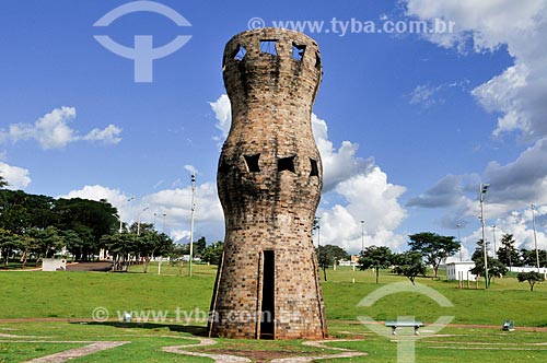  Assunto: Monumento ao Índio no Parque Das Nações Indígenas / Local: Campo Grande - Mato Grosso do Sul (MS) - Brasil / Data: 04/2014 