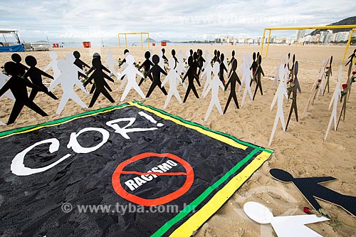  Assunto: Manifestação promovida pela Associação do Conselho Gestor de Esporte e Lazer do Estado do Rio de Janeiro (ASCAGEL) - contra o racismo - na Praia de Copacabana / Local: Copacabana - Rio de Janeiro (RJ) - Brasil / Data: 03/2014 