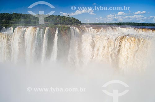  Assunto: Cataratas do Iguaçu no Parque Nacional do Iguaçu / Local: Foz do Iguaçu - Paraná (PR) - Brasil / Data: 04/2014 