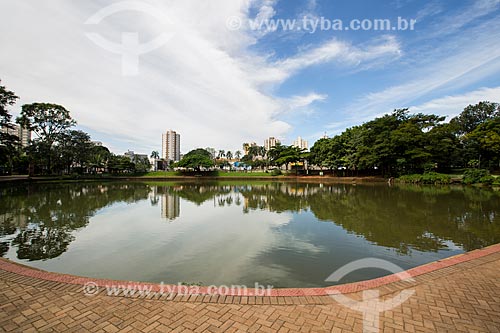  Assunto: Lago no Bosque dos Buritis / Local: Goiânia - Goiás (GO) - Brasil / Data: 05/2014 