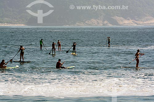  Assunto: Praticantes de Paddle Surf no Posto 6 da Praia de Copacabana / Local: Copacabana - Rio de Janeiro (RJ) - Brasil / Data: 01/2014 