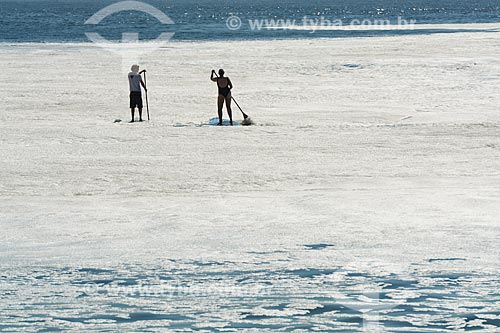  Assunto: Praticantes de Paddle Surf no Posto 6 da Praia de Copacabana / Local: Copacabana - Rio de Janeiro (RJ) - Brasil / Data: 01/2014 