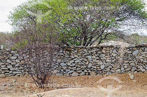  Assunto: Muro de Pedras / Local: Caicó - Rio Grande do Norte (RN) - Brasil / Data: 07/2012 