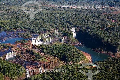  Assunto: Foto aérea das Cataratas do Iguaçu / Local: Foz do Iguaçu - Paraná (PR) - Brasil / Data: 05/2008 