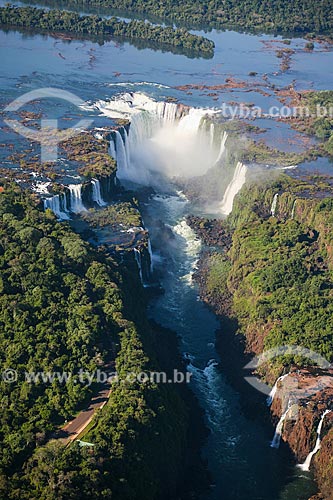  Assunto: Foto aérea das Cataratas do Iguaçu / Local: Foz do Iguaçu - Paraná (PR) - Brasil / Data: 05/2008 