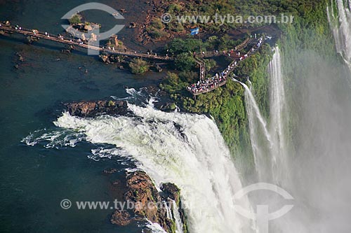  Assunto: Foto aérea das Cataratas do Iguaçu / Local: Foz do Iguaçu - Paraná (PR) - Brasil / Data: 05/2008 