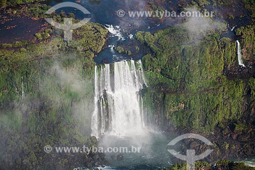  Assunto: Foto aérea das Cataratas do Iguaçu / Local: Foz do Iguaçu - Paraná (PR) - Brasil / Data: 05/2008 