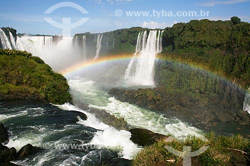  Assunto: Arco-Íris nas Cataratas do Iguaçu / Local: Foz do Iguaçu - Paraná (PR) - Brasil / Data: 05/2008 