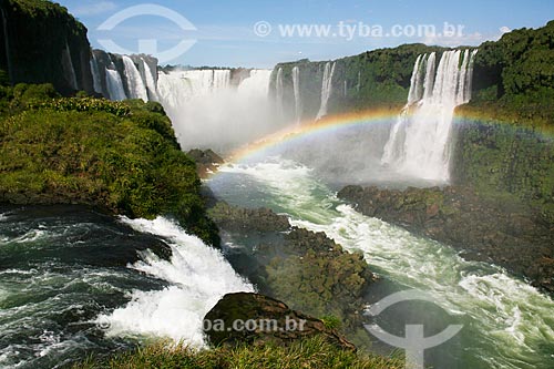  Assunto: Arco-Íris nas Cataratas do Iguaçu / Local: Foz do Iguaçu - Paraná (PR) - Brasil / Data: 05/2008 