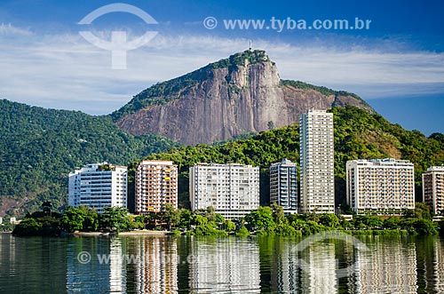  Assunto: Lagoa Rodrigo de Freitas com o Cristo Redentor (1931) ao fundo / Local: Lagoa - Rio de Janeiro (RJ) - Brasil / Data: 02/2014 