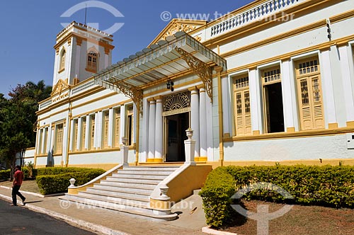  Fachada da Fundação Cultural Calmon Barreto (antiga estação ferroviária)  - Araxá - Minas Gerais (MG) - Brasil