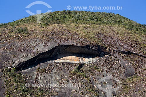  Fissura em rocha do Parque Nacional da Serra dos Órgãos  - Petrópolis - Rio de Janeiro (RJ) - Brasil