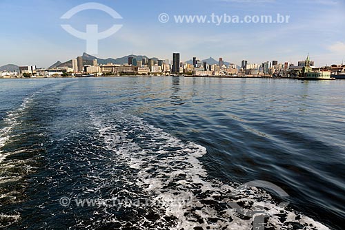  Vista da Baía de Guanabara com prédios do centro do Rio de Janeiro ao fundo  - Rio de Janeiro - Rio de Janeiro (RJ) - Brasil