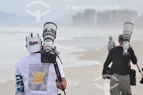  Fotógrafos na Praia da Barra da Tijuca durante o Billabong Rio Pro - etapa brasileira do WCT (Circuito Mundial de Surfe)  - Rio de Janeiro - Rio de Janeiro (RJ) - Brasil