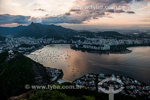  Vista do pôr do sol na Enseada de Botafogo a partir do Pão de Açúcar  - Rio de Janeiro - Rio de Janeiro (RJ) - Brasil