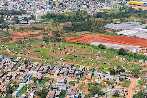  Casas em invasão às margens do Rodoanel Mário Covas - também conhecido como Rodoanel Metropolitano de São Paulo  - Guarulhos - São Paulo (SP) - Brasil